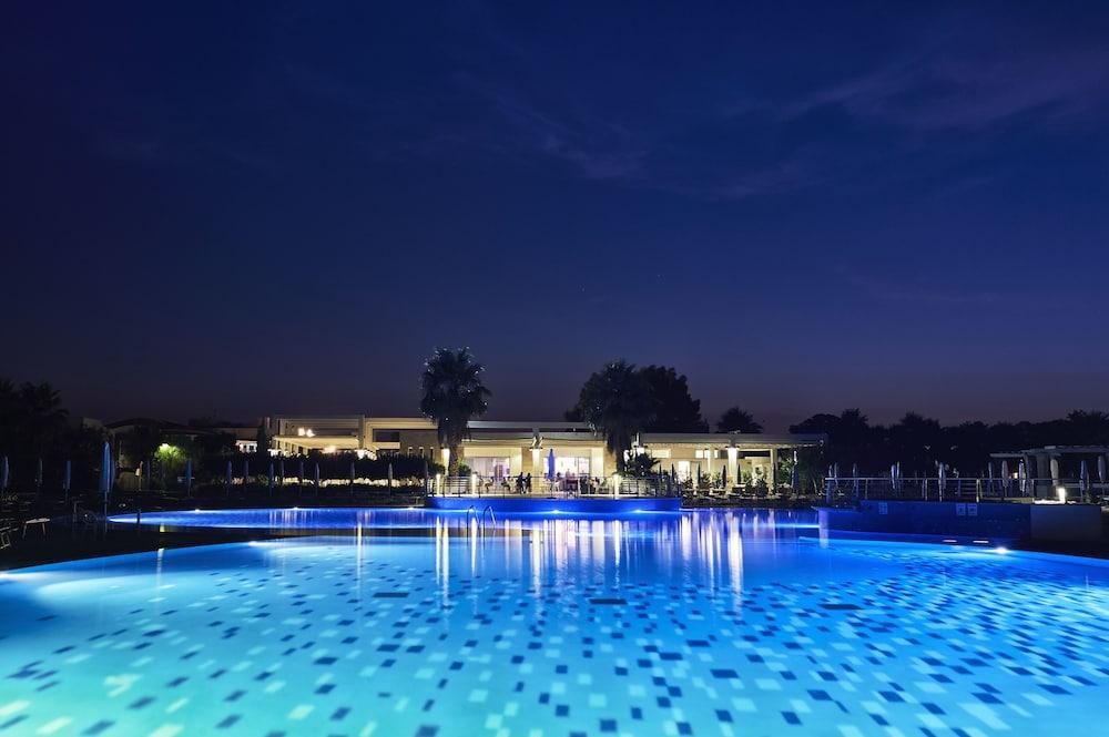 Riva Marina Resort - Cdshotels Каровіньйо Екстер'єр фото