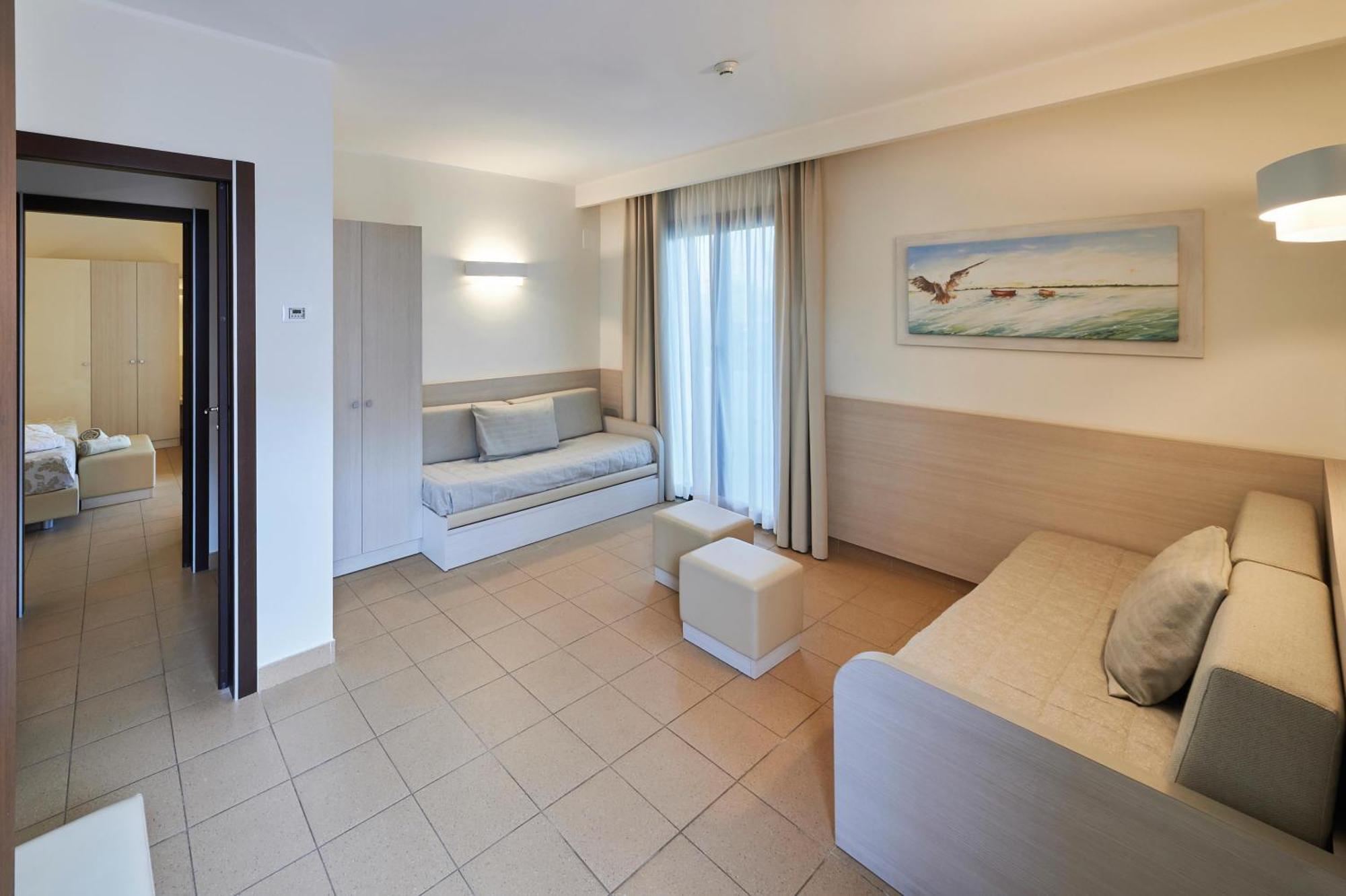 Riva Marina Resort - Cdshotels Каровіньйо Екстер'єр фото
