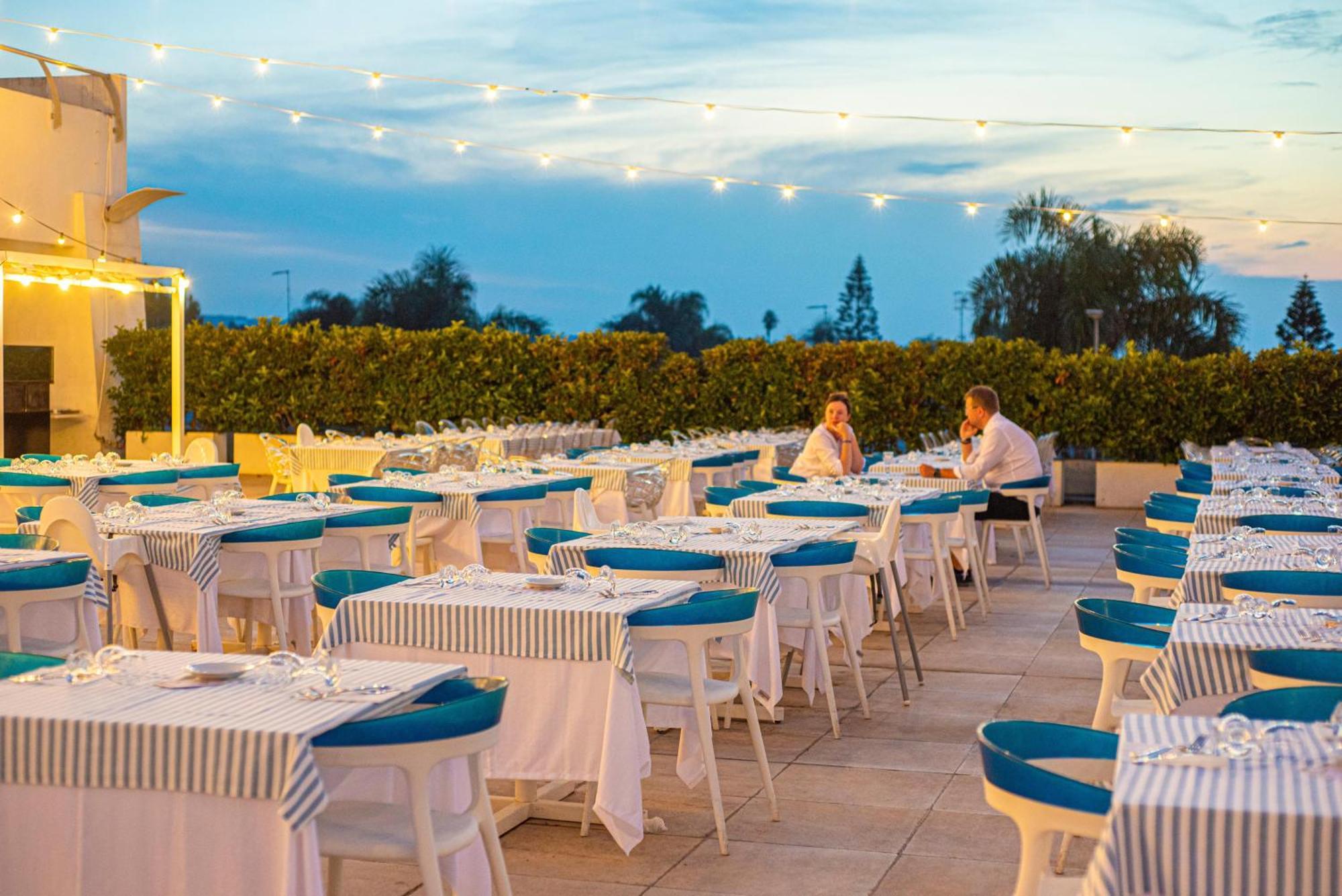 Riva Marina Resort - Cdshotels Каровіньйо Екстер'єр фото